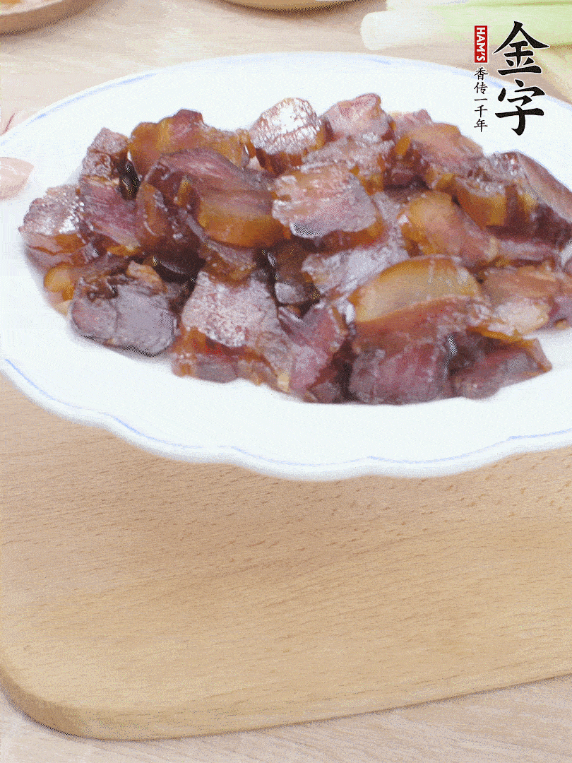 hth
酱油肉水煮15分钟，切薄片。